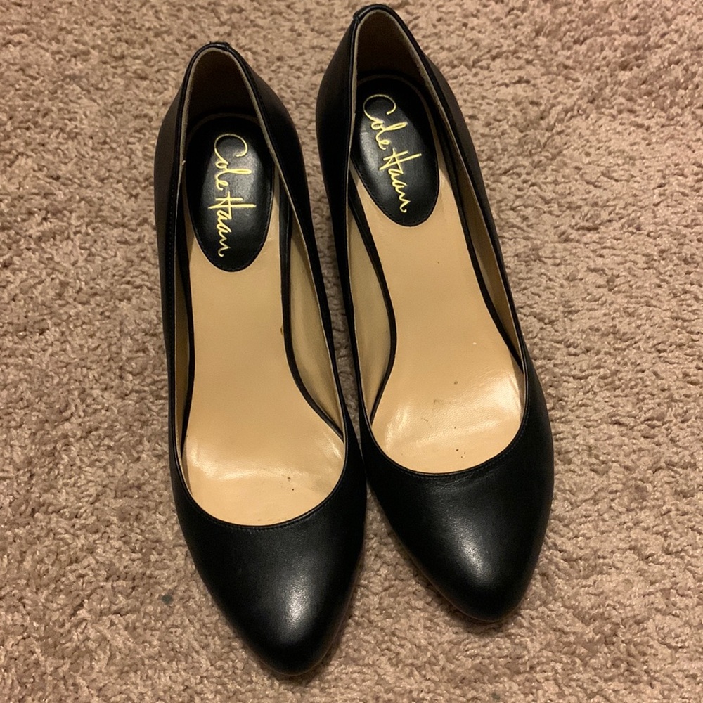Cole Haan black pumps Size 8, gently worn